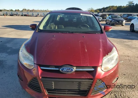 2014 Ford Focus Se z USA, uszkodzony, nr VIN 1FADP3F2XEL379706